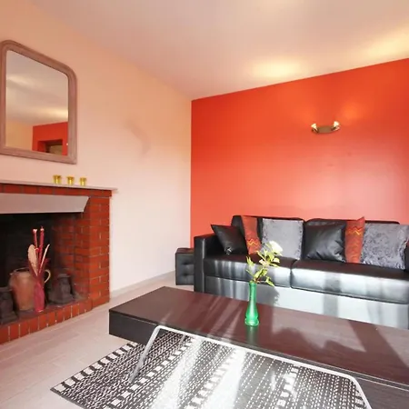 Maison De Charme Avec Jardin Et Equipements Bebe, Pres De La Foret D'ecouves - Fr-1-497-16 Holiday home
