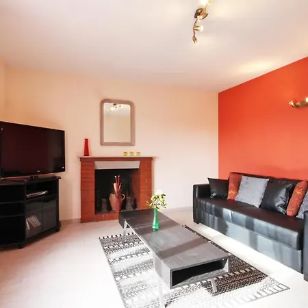 Maison Lumineuse Avec Jardin Clos Et Terrasse Pour 9 Pers. Pres Foret D'ecouves - Fr-1-497-16 * Rouperroux