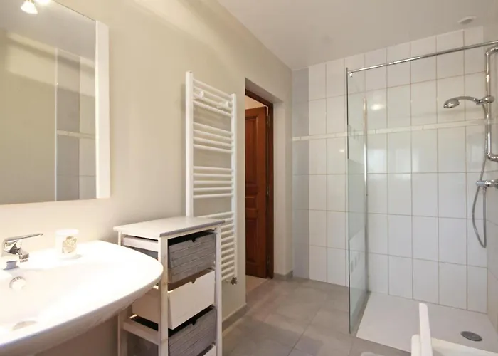 Maison Lumineuse Avec Jardin Clos Et Terrasse Pour 9 Pers. Pres Foret D'ecouves - Fr-1-497-16